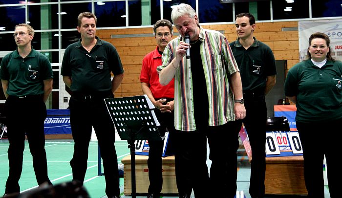 Die Schiedsrichter beim Badminton-Länderspiel Deutschland - England in Heilbronn, Foto: Frank Kossiski